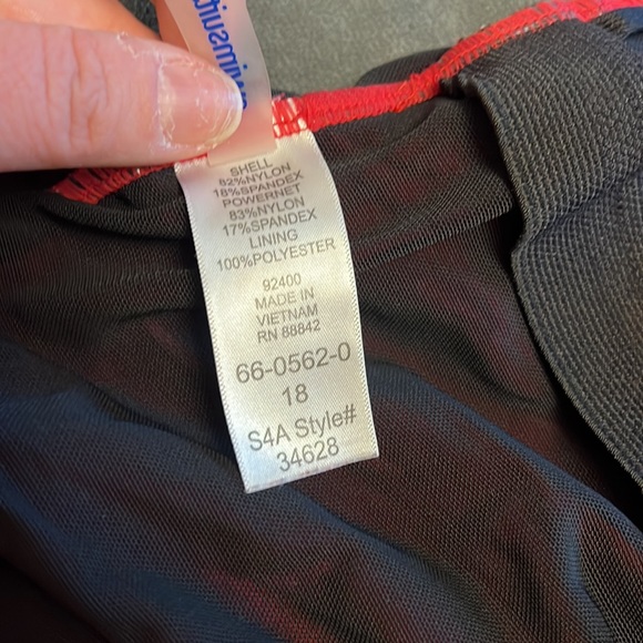 Swimsuits For All One Shoulder Ruffle Swimsuit Size 18 - Picture 9 of 9